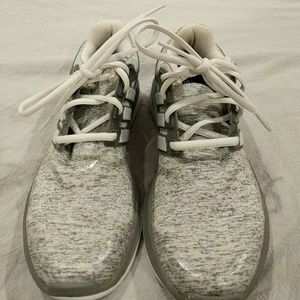 Adidas cloud foam tennis shoes